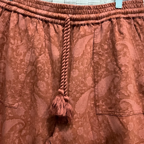 CLEOBELLA JOGGER SET SIZE LARGE - Picture 3 of 12